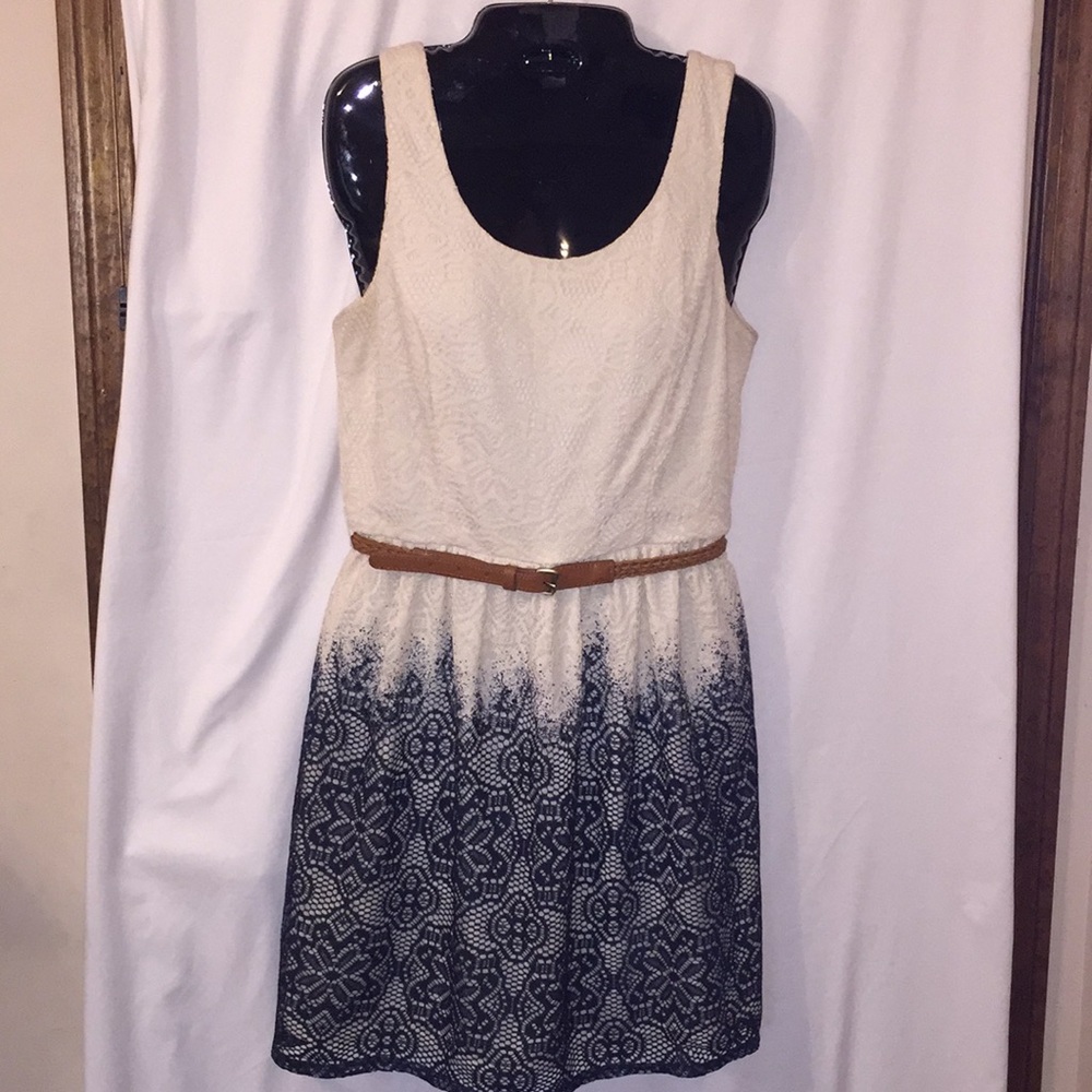 A. Byer Cream and Navy Belted Dress Size 9